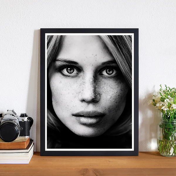 Bild Portrait of a Young Model - Buche massiv / Plexiglas - 32 x 42 cm - Image 2