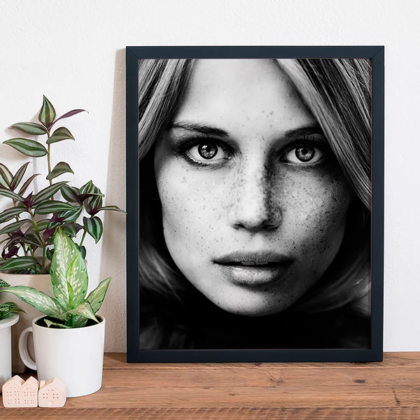 Bild Portrait of a Young Model - Buche massiv / Plexiglas - 42 x 52 cm - Image 2